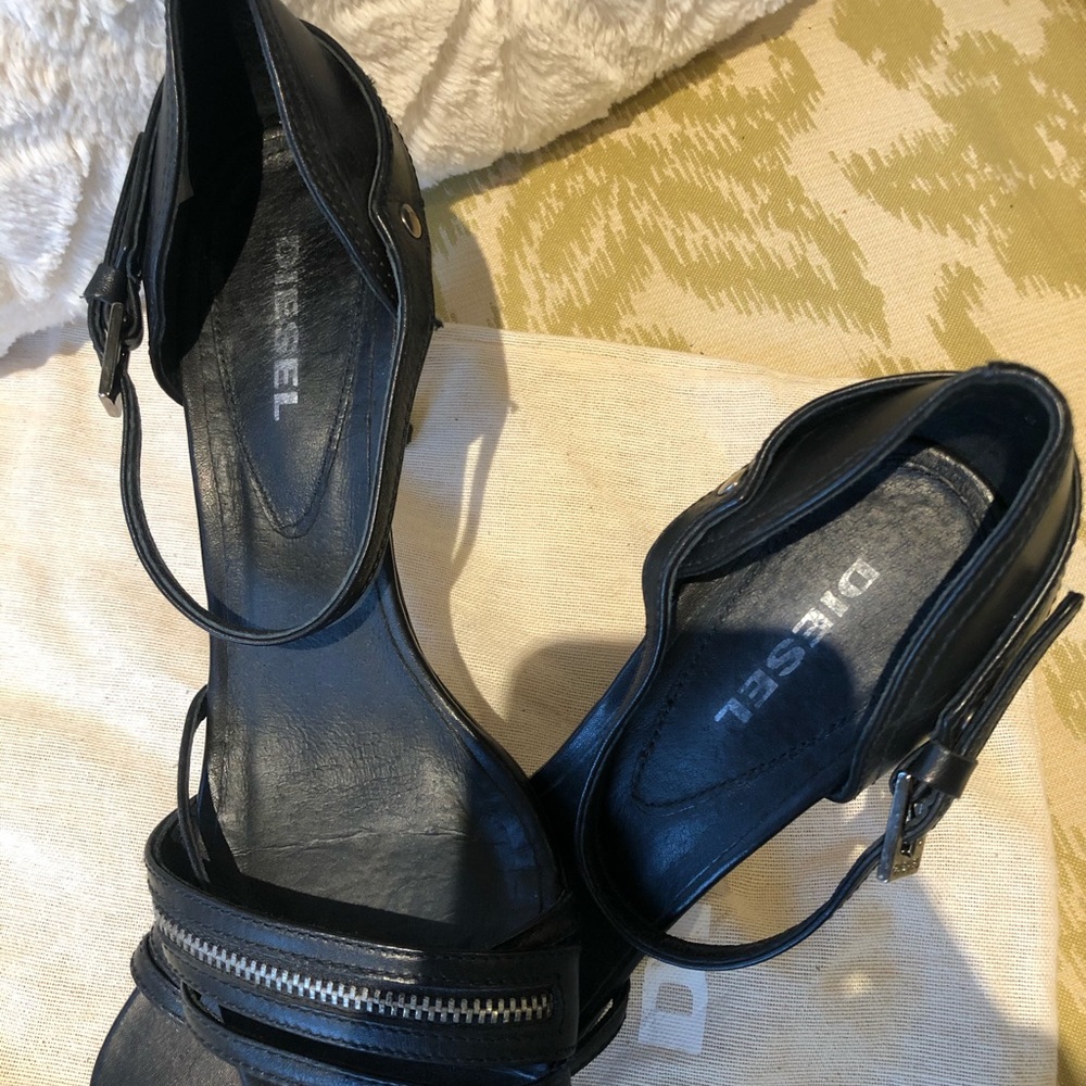Beautiful black leather Diesel stilettos - Picture 5 of 5